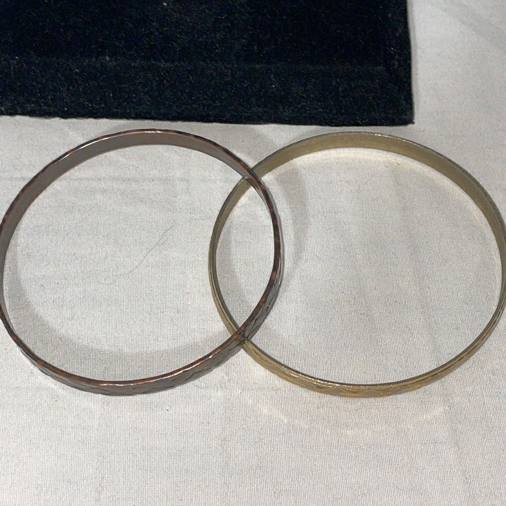 Two bangle bracelets   - Picture 3 of 3